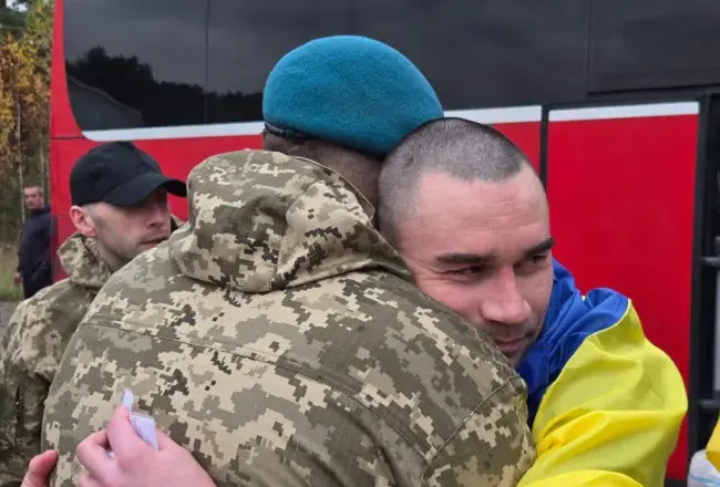 Schimb de prizonieri între Rusia și Ucraina — militari ucraineni eliberați după peste patru ani de captivitate