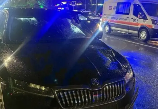 Смертельное ДТП в Кишинёве на бульваре Дачия — автомобиль Skoda сбил пешехода