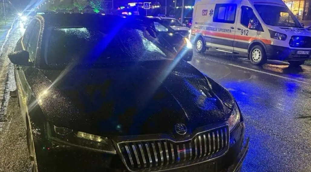 Смертельное ДТП в Кишинёве на бульваре Дачия — автомобиль Skoda сбил пешехода