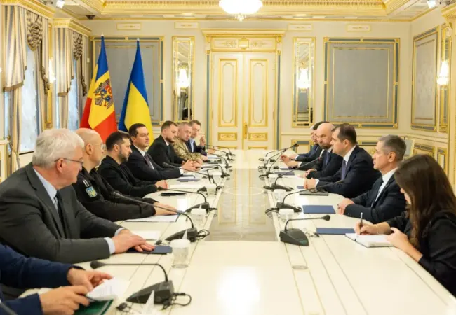 Situația din Transnistria, cooperarea militară și integrarea europeană au fost discutate de premierul Vasile Tofan cu Volodimir Zelenski la Kiev.